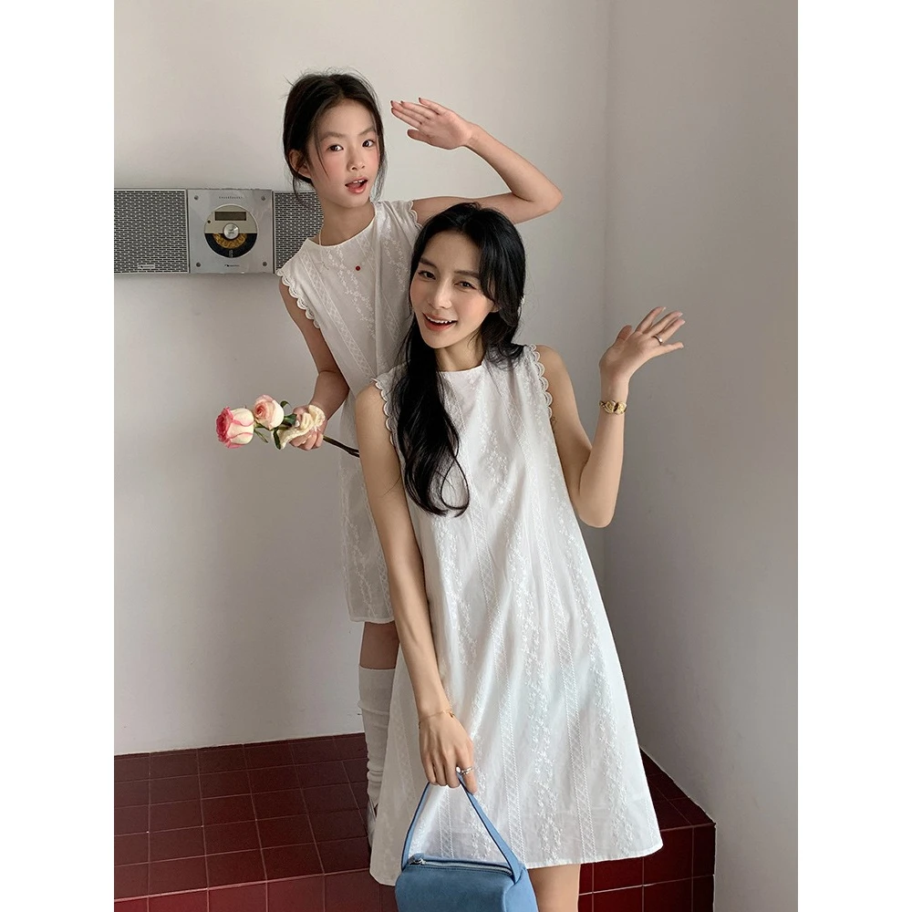 2026 Summer Mommy And Me Dresses White Lace Embroidery A-Line Dress With Big Bow Back For Mom And Daughter Sleeveless Dress