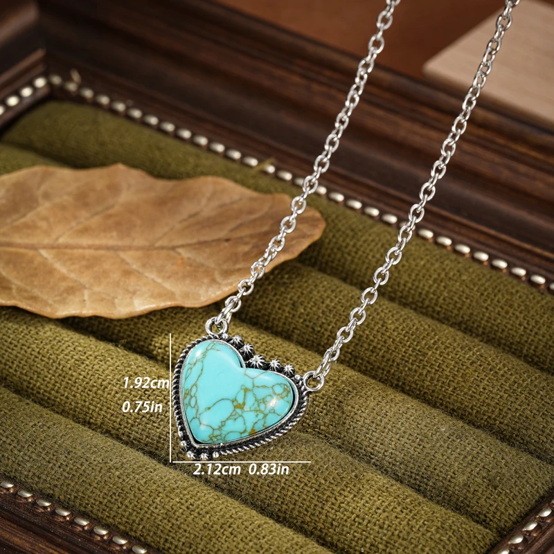 Vintage Heart Imitation Turquoise Stone Pendant Necklaces for Women New Bohemia Style Sweater Chain Jewelry Accessories