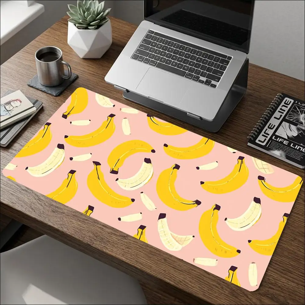 Gelbe Bananenmuster-Spielmatte, Schreibtischunterlage, glatte Stoffoberfläche, große Größe, rutschfeste Unterseite, ideal für Studentenwohnheime und Büros.