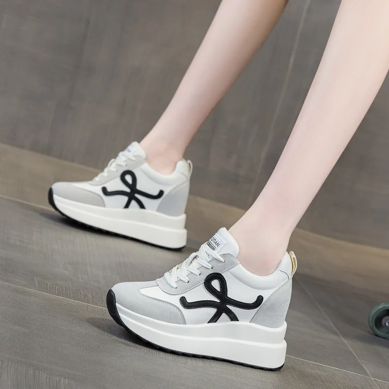 

Женские кроссовки в стиле Dad Shoes со скрытым увеличением роста, мягкой подошвой и платформой 0 см, повседневные модные кроссовки
