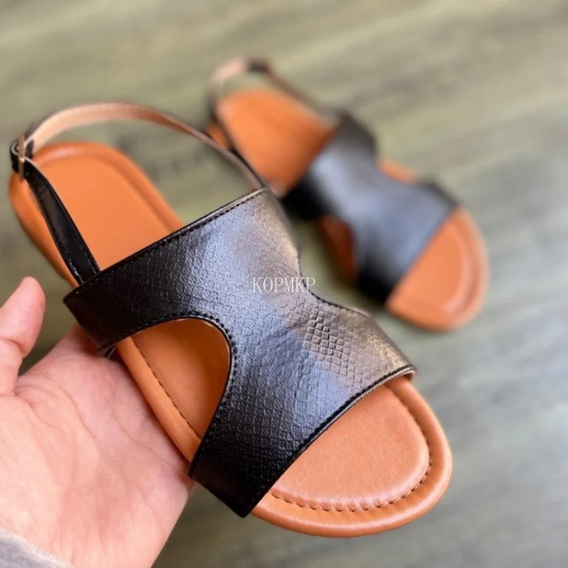 Plus rozmiar 35-43 kobiety lato nowe sandały kobieta klamra wypoczynek trwałe sandały damskie Outdoor Casual buty na plażę Sandalias Mujer