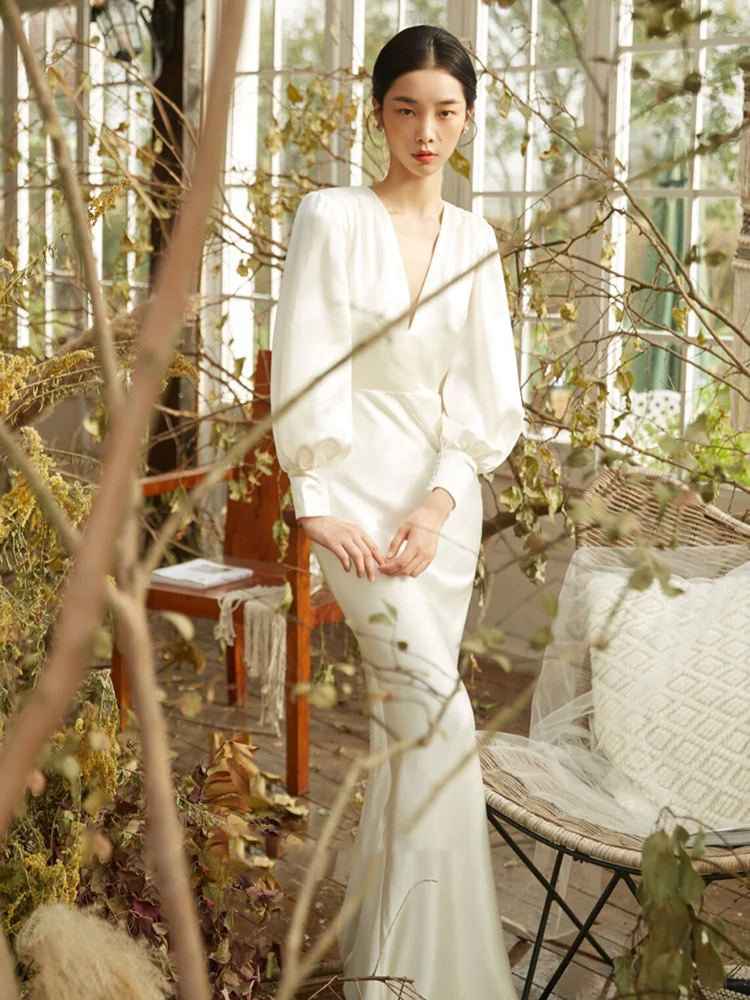 

Silk Satin Light Wedding Dr New 2026 Svel Bridal Gown Winter Arm Coverage White Simple Fi Tail Long Sve Outfit