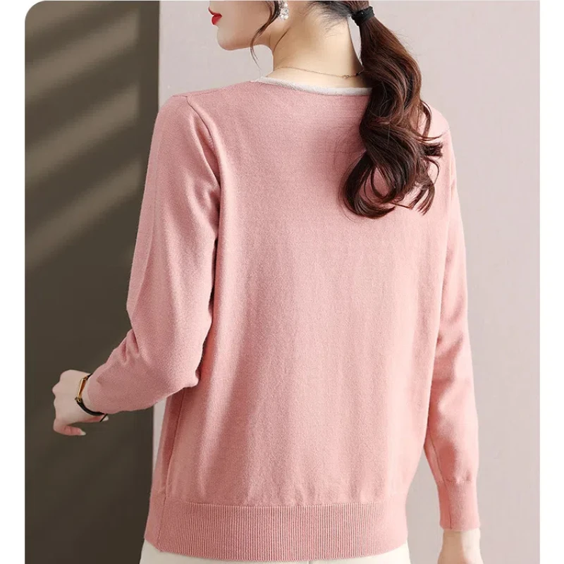 New Autumn Women\'s 2024 Spliced Pullover V-neck Button Fashion Solid Color Loose Minimalist Casual Knitted Long Sleeved Tops