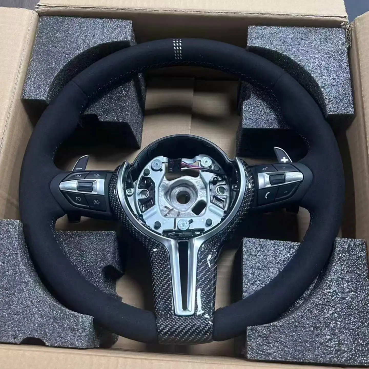 Customized Full Suede Steering Wheel Suitable For BMW F10 F30 F31 F32 F20 E92 E60 X6 E71 X5 E70 M3 M4 M5 M6 Car Steering Wheel