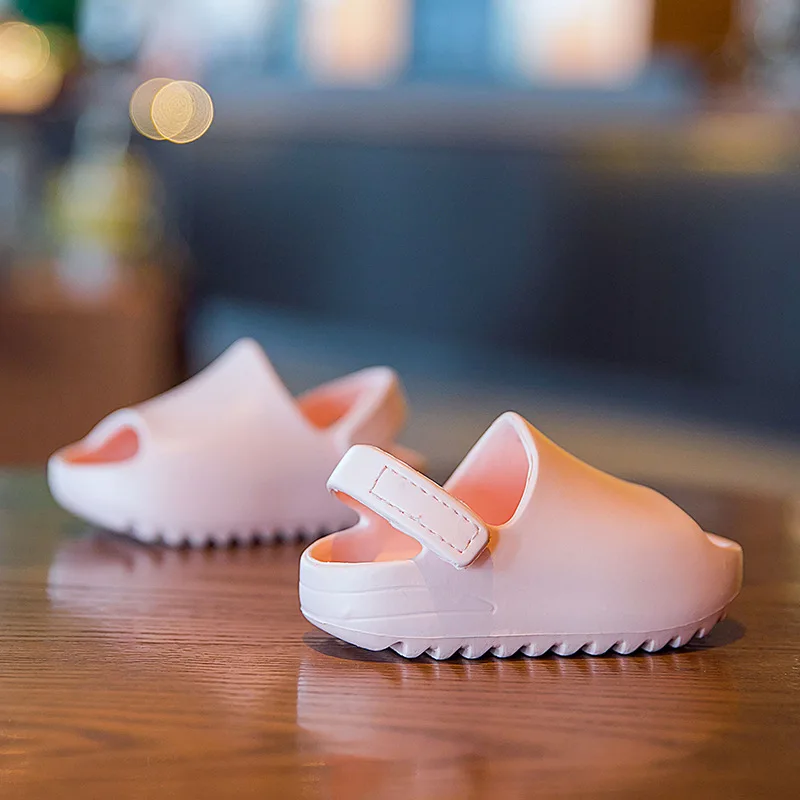 Neue Baby Kleinkind Kinder Slip-On Mode Sandalen Jungen Mädchen Schaum Strand Sommer Rutschen Knochen Harz Kinder leichte Wassers chuhe