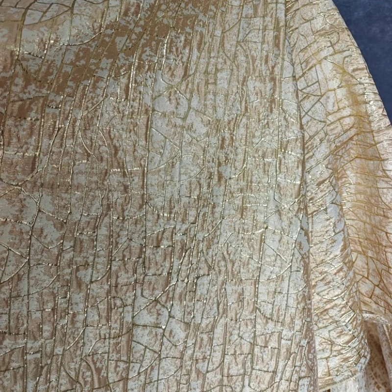 

Gold Metallic Jacquard Fabric Handmade Sewing Irregular Texture Designer Suit Blazer Stage Spring Autumn Fashion Crafts Material