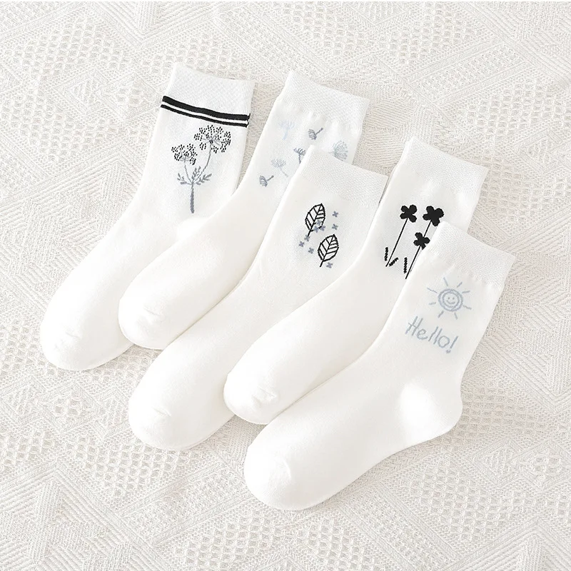 Autumn and Winter White Leaf Socks Women\'s Versatile Medium Tube Cotton Socks Ins Fashion Cartoon Student Cotton Women\'s Socks