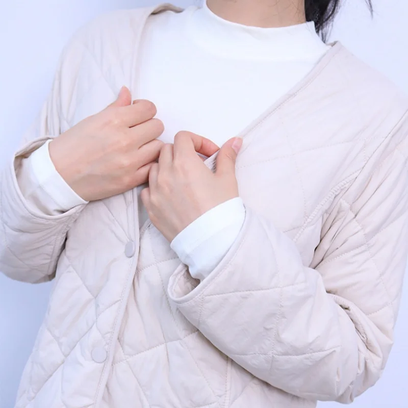 Birdtree,Filling 100%  Silk Short Coat,Women Windproof Tops,V-neck,2025 Autumn Winter Warmth Jacket,Black,Beige T5N525JF