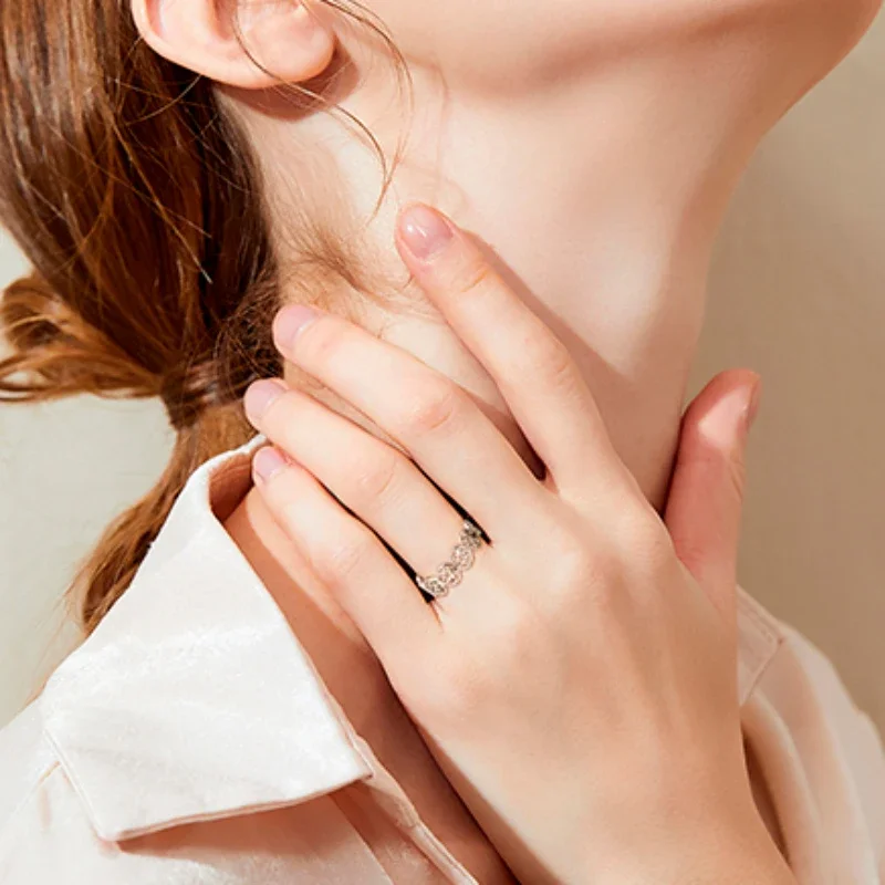 YILUOCD Stainless Steel Pentacle Ring Geometric Pentagram Ring for Women Wicca Protection Amulet Hollow Star Christmas Jewelry