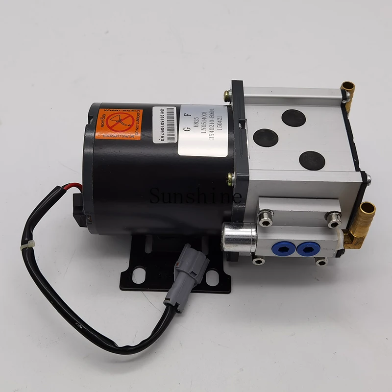 Low-speed electric vehicle brake assist vacuum pump modified electronic general accessories genuine