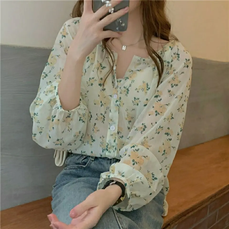 スイートスタイル韓国風フレッシュフローラルプリントシフォンシャツレディースルーズフィット長袖ラウンドネックトップエレガント若々しい秋の新作