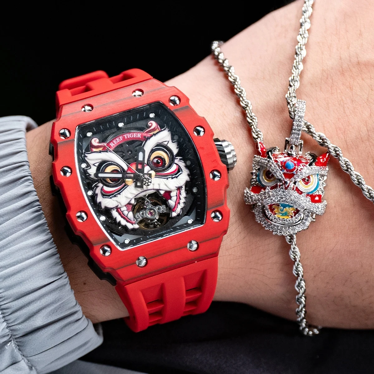 REEF TIGER China Lion Dance Design Men’s Automatic Mechanical Watch Red Rubber Band Super Lumious Waterproof Watches