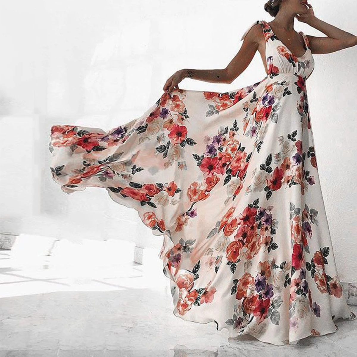 Zomerjurken 2024 Nieuwe Zomer Vrouwen Boho Gebloemde Lange Jurk Mouwloze V-Hals Jurk Met Hoge Taille Print