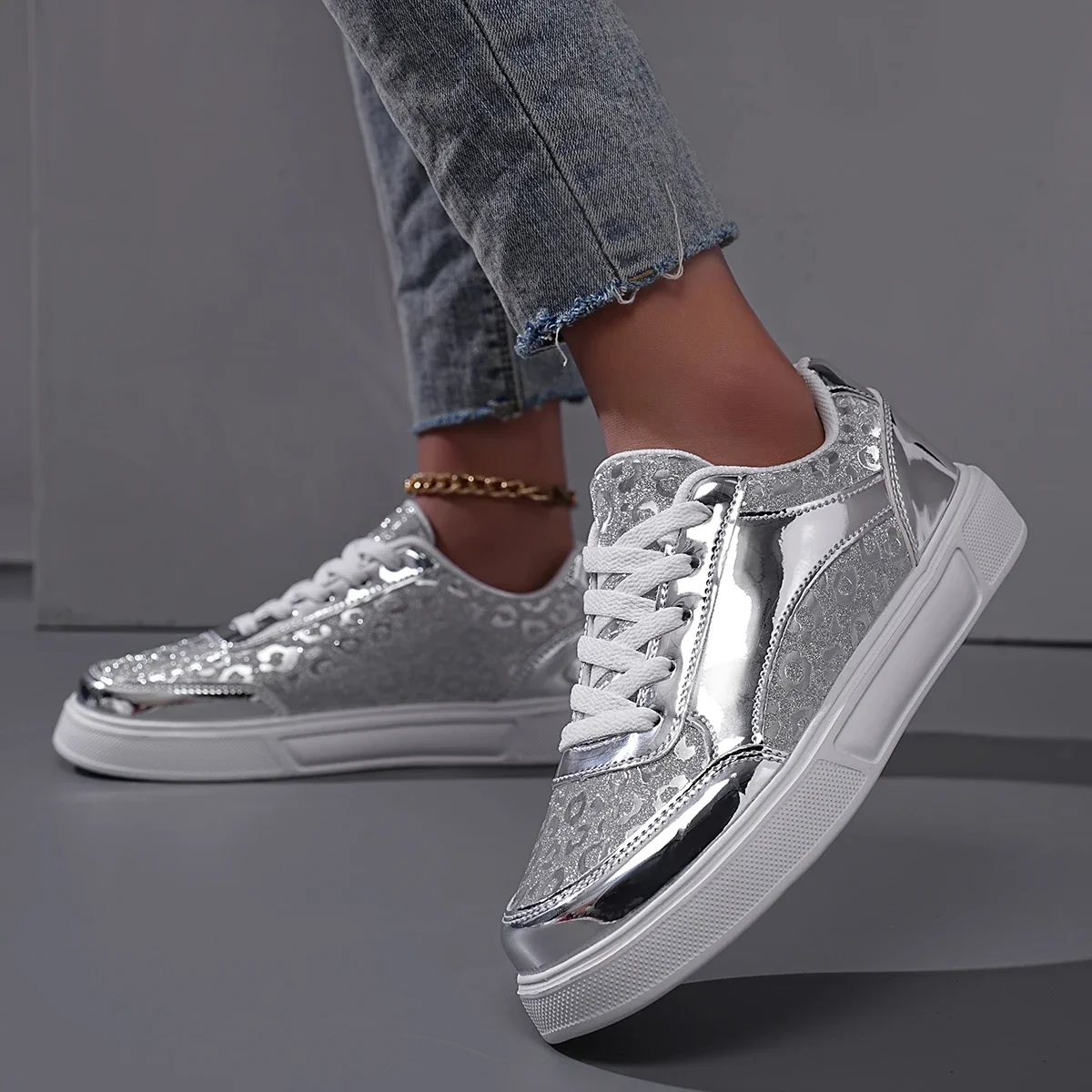 Nieuwe Stijlvolle Dames Skateboard Sneakers Zilver Hardloopsportschoenen Voor Meisjes Comfortabele Lente Buiten Straatsportschoenen