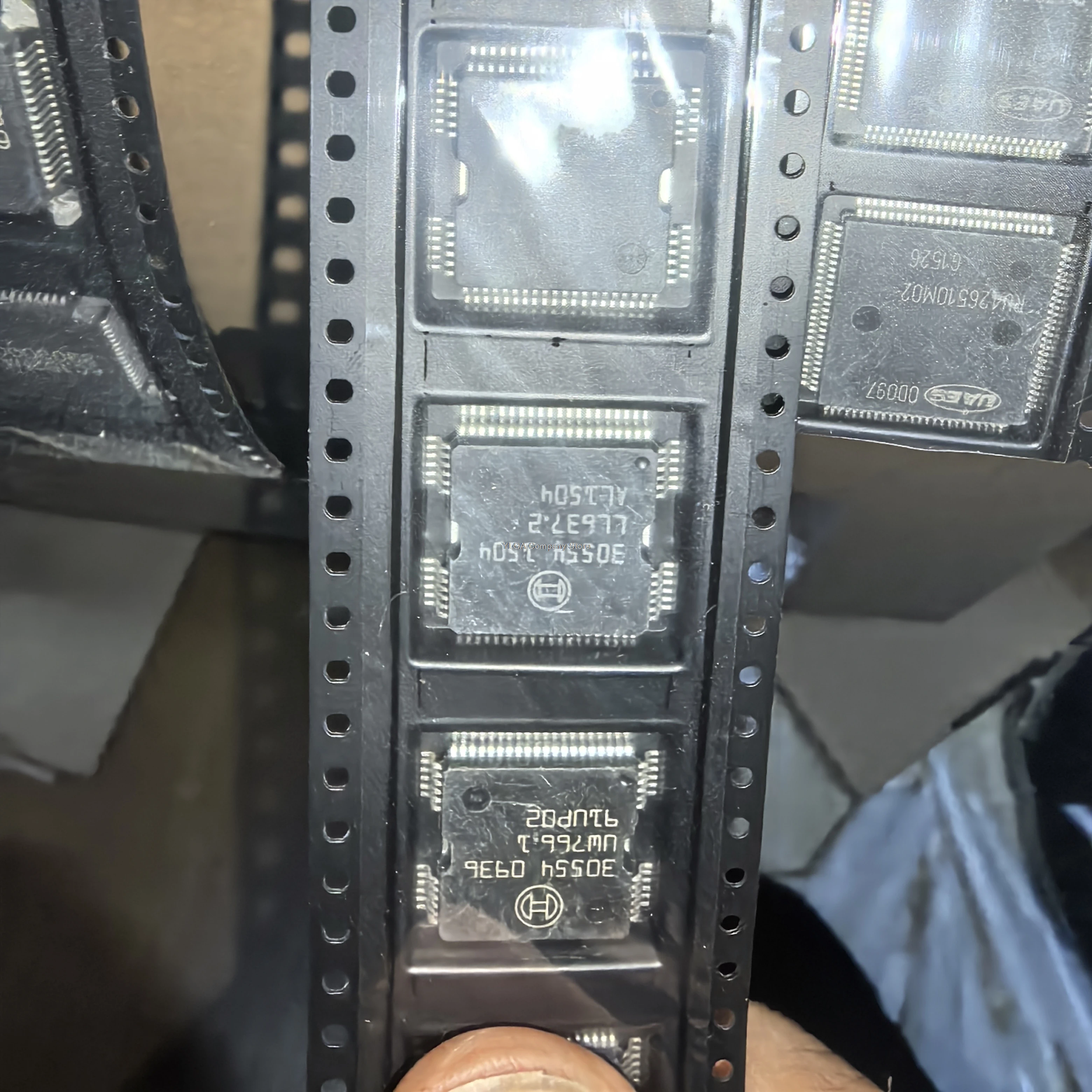 Newly imported 30554 packaged HQFP6 car body computer board power driver chip 30554      2PCS -1lot