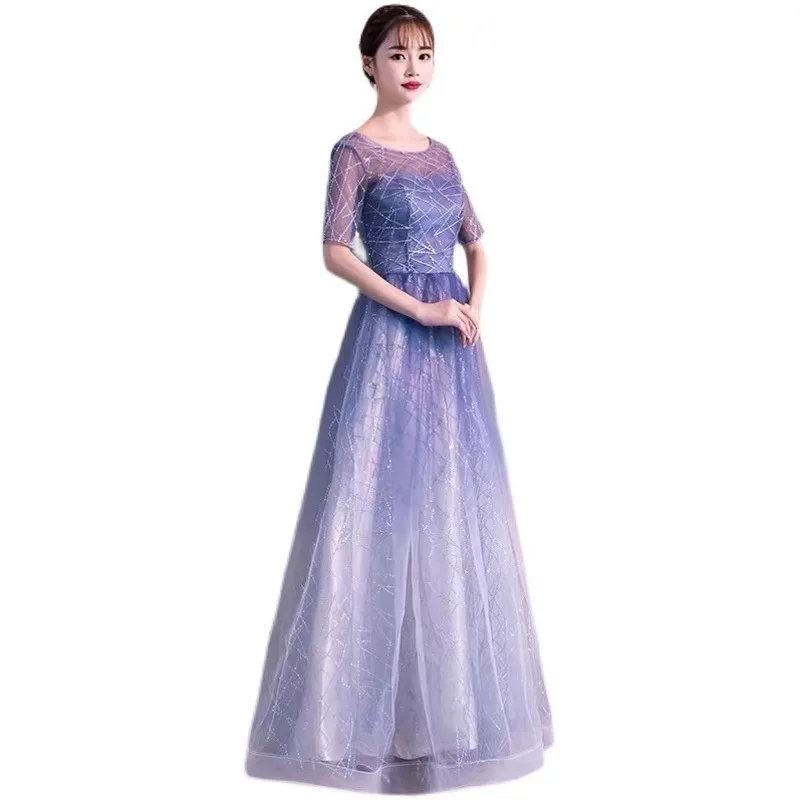 فستان سهرة طويل صيفي نسائي جديد لعام 2025 برقبة دائرية ومزاج عصري بقصة ضيقة وتخسيس فستان مأدبة المضيف