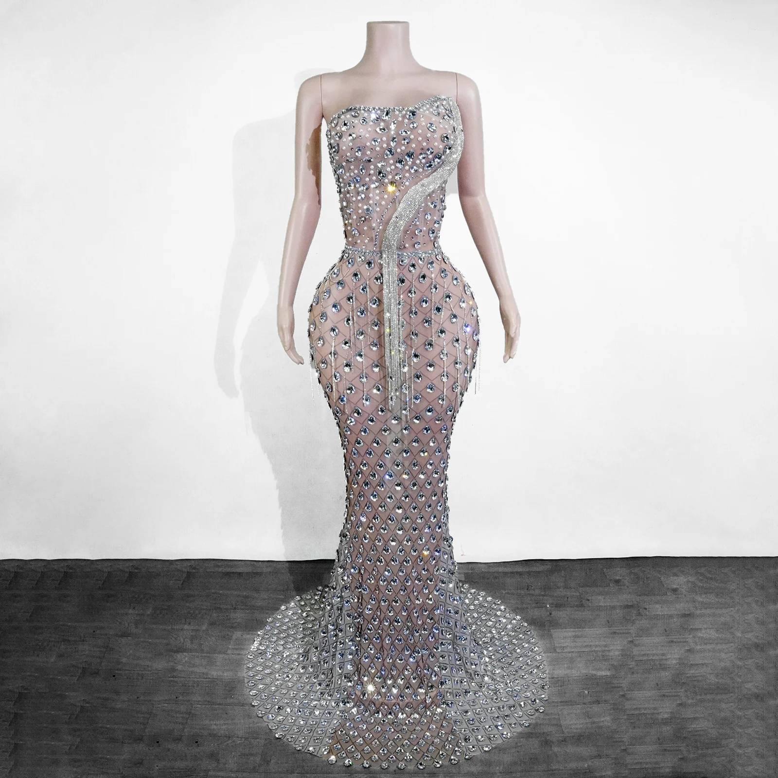 

Shiny Silver Rhinestone Decorated Strapless Seethrough Fishtail Drag Stage Dress Dance Performance Birthday Party Wedding Dress