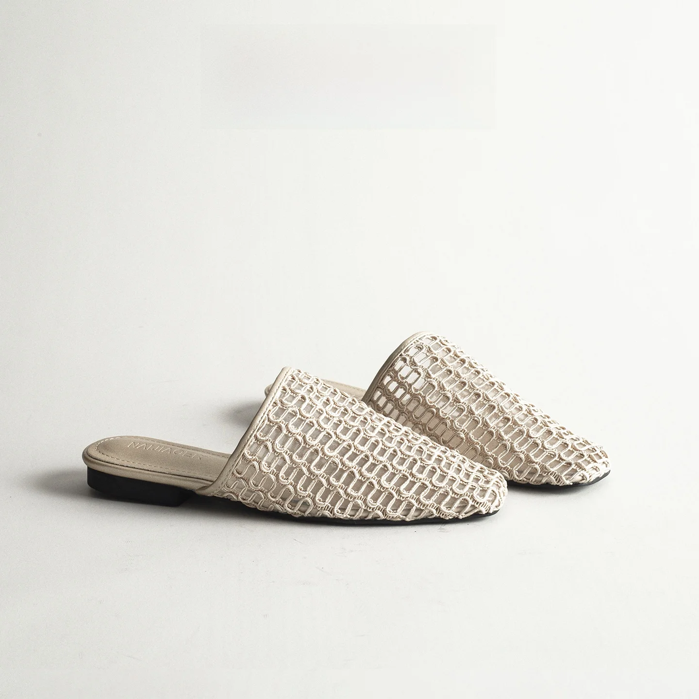 

Retro Hollow Woven Mule Slippers Women's Outdoor Comfortable Breathable Slip-On Fishing Net Mules Cool Sandals Open-Toe Slippers