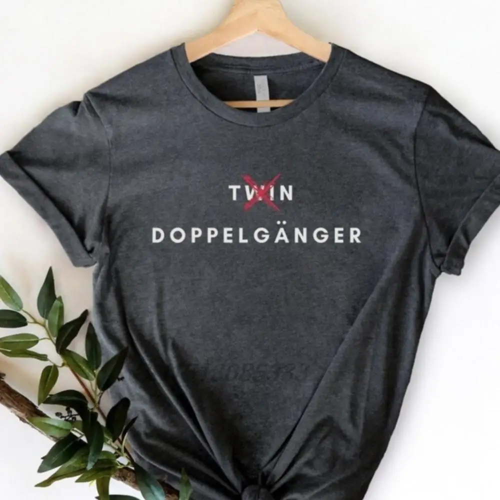 

Twin Doppelganger Female T-Shirts Not Twins Unisex Vintage Cotton Tee Shirts Women Oversized Casual Sweatshirts Tops