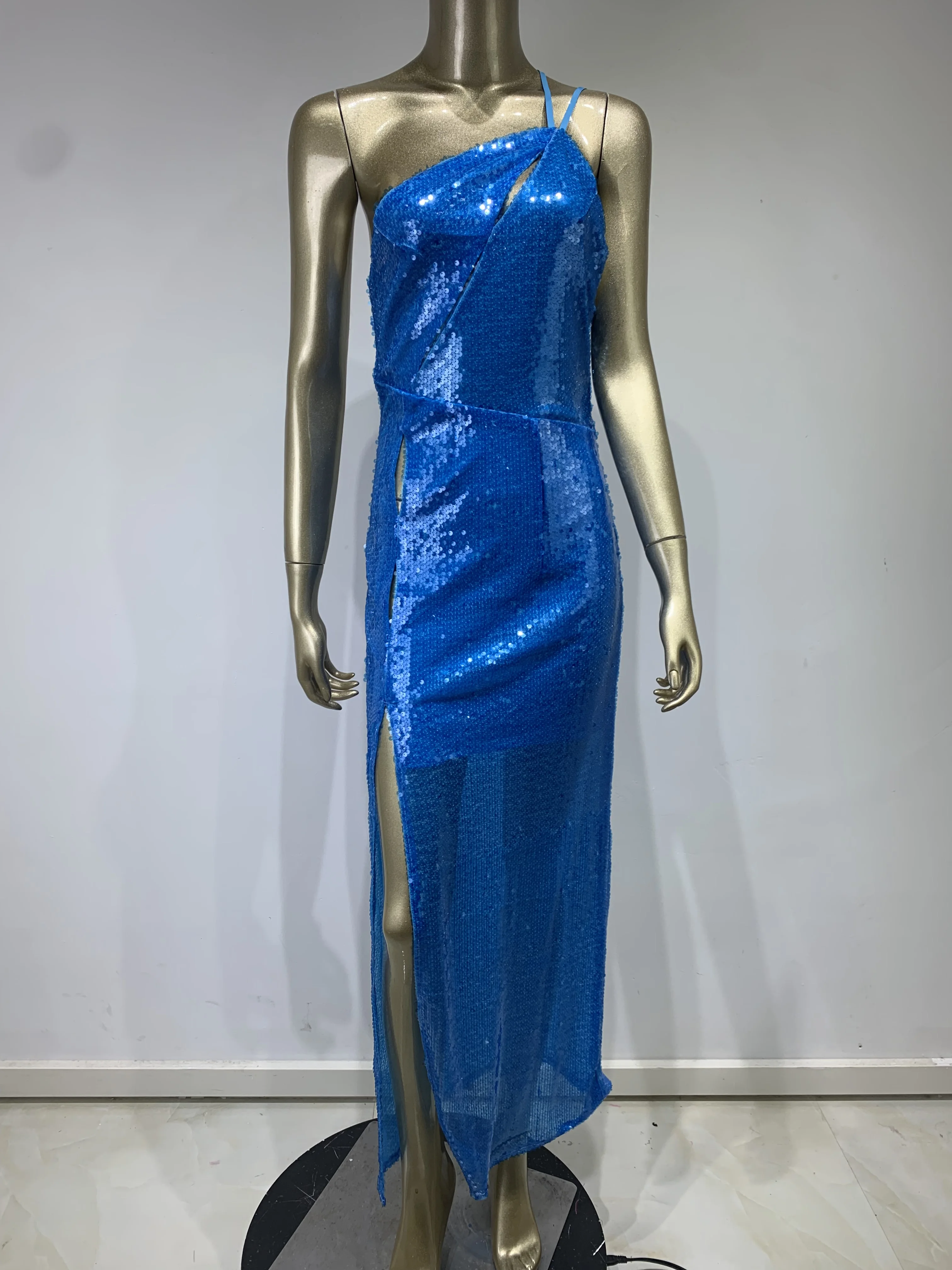 Vestido largo de lentejuelas de un hombro para mujer, traje de lujo Sexy, malla recortada, azul, Maxi, elegante, celebridad, fiesta nocturna, Club