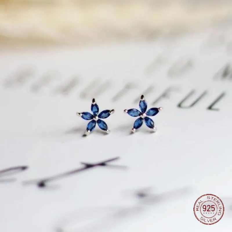 

Женские серьги-гвоздики из серебра 925 пробы с синими цветами