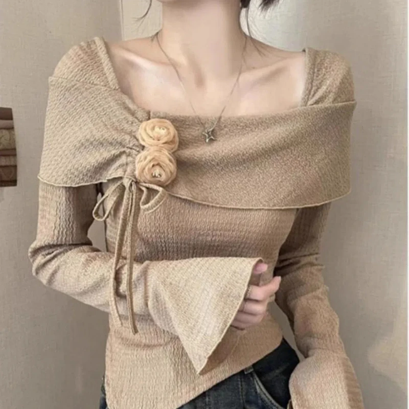 French Sweet and Unique Exquisite Square Neck Collarbone Top with Exposed Collarbone Female Design Sense Niche Trumpet Sleeves