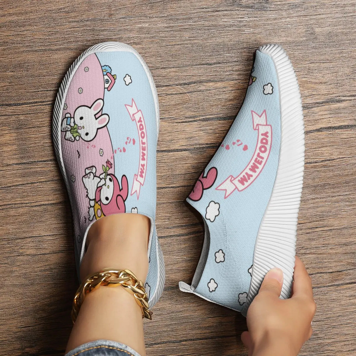 

New Hello Kitty Flat KPOP Fashion Printed Lace-up Casual Sneakers Featuring The Witch Hunter Cartoon Animation Pattern
