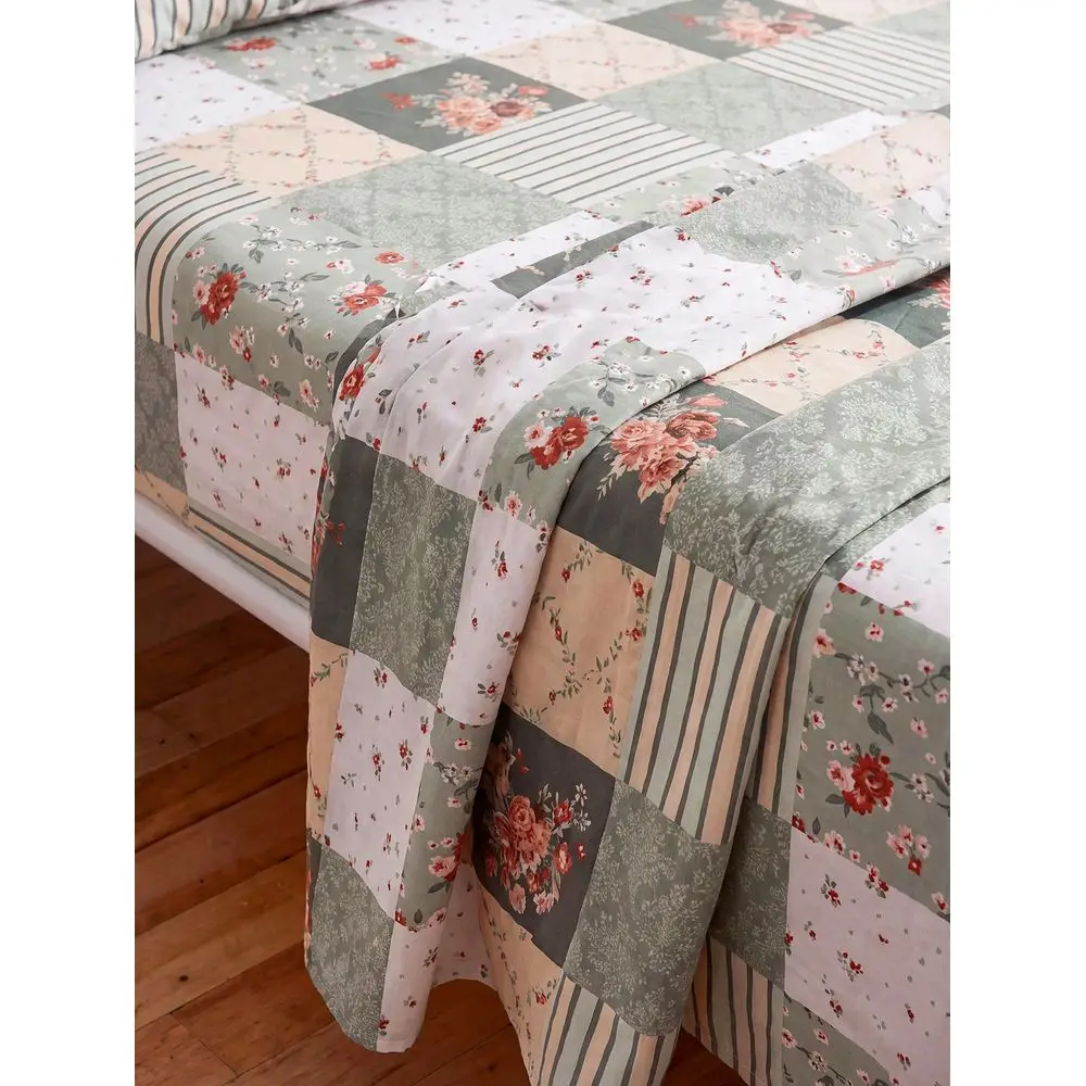 Green Plaid Plant Daisy Rose Pattern Bedding Set, Includes 1 Fitted Sheet, 1 Flat Sheet And 2 Pillowcases, Pillow Inserts Not I