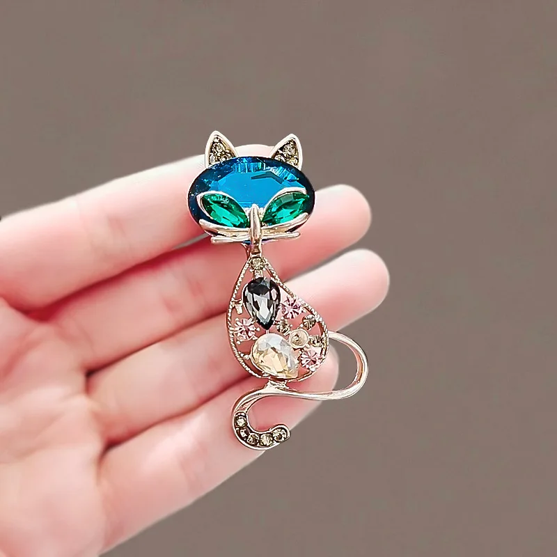 Trendy Cute Cat Brooch For Women Lovely Pets Blue Crystal Rhinestone Animal Party Office Daily  Lapel Badges Brooch Pin  Jewelry