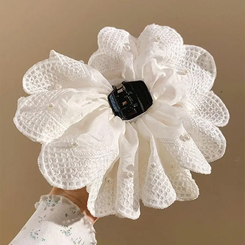 Weiße Haarspange mit Spitzenblumen, atmungsaktives Gewebe, Perlendetails für den täglichen Gebrauch, Hochzeiten, Partys – Detail 3