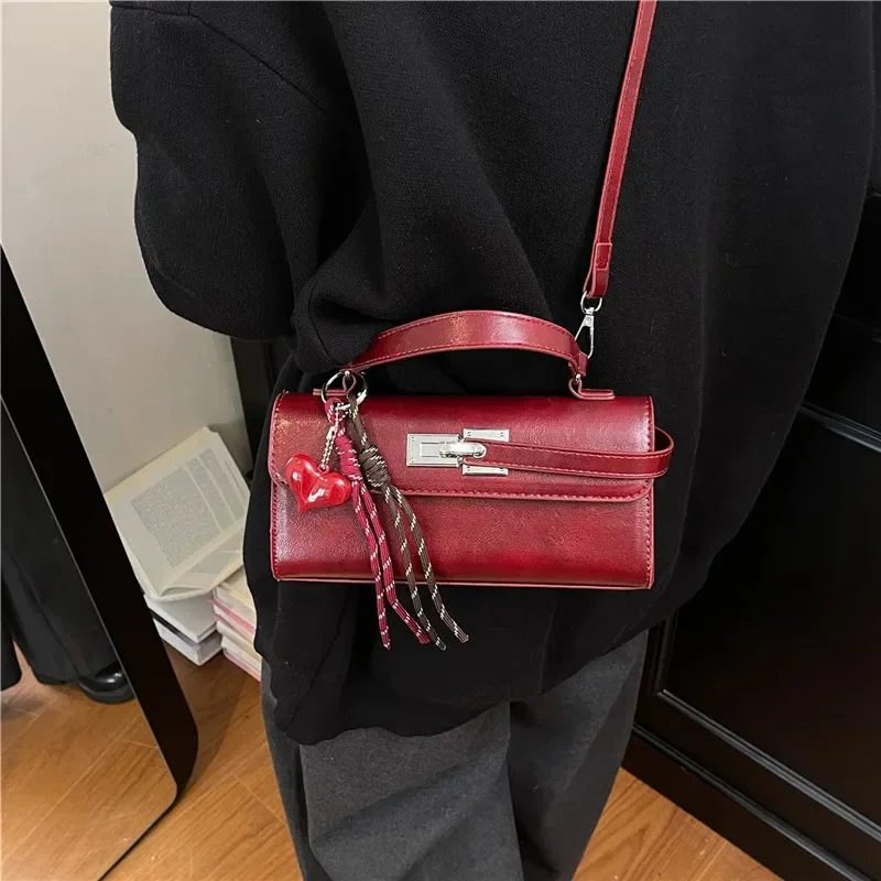 Fashionable Mini Street Style Handbag Women's Crossbody Bag PU Material Street Trend Handbag with Sewing Storage bag