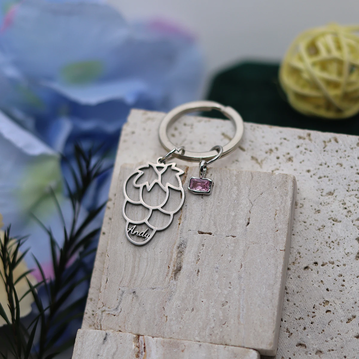 

Customized Stainless Steel Grape Pendant Keychain Engraved Cartoon Jewelry Gifts for Men Women