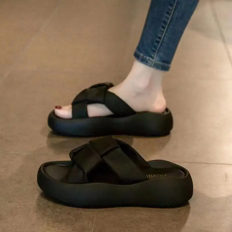 New fashion lazy slippers women wear a hundred foreign style flat non-slip comfortable flip-flops women