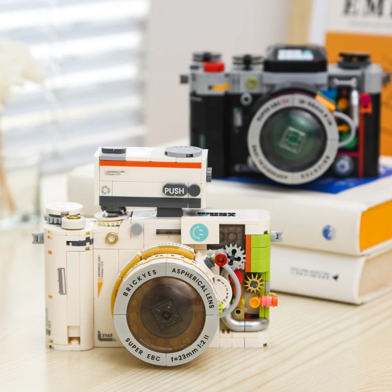 

Retro Camera Micro Building Block Toy Set DIY Toys Mechanical Universe Series Children Friends Biological Gifts 508PCS