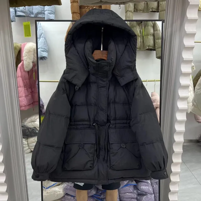 Damenbekleidung, warme Winter-Daunenjacke, kurze Kapuze, dicker Kordelzug, weiße Ente, Daunenmantel, Taschen, Reißverschluss, winddichte Jacke