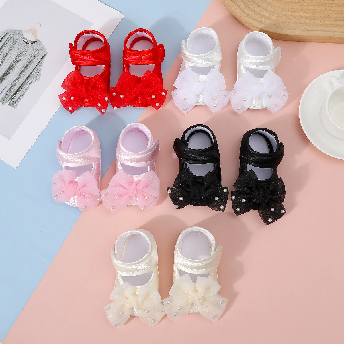 Baby Non-Slip Learning Walking Shoes, Cute Bow Design, Soft Flat Shoes for Infants, Suitable for Indoor Parties and Gatherings.