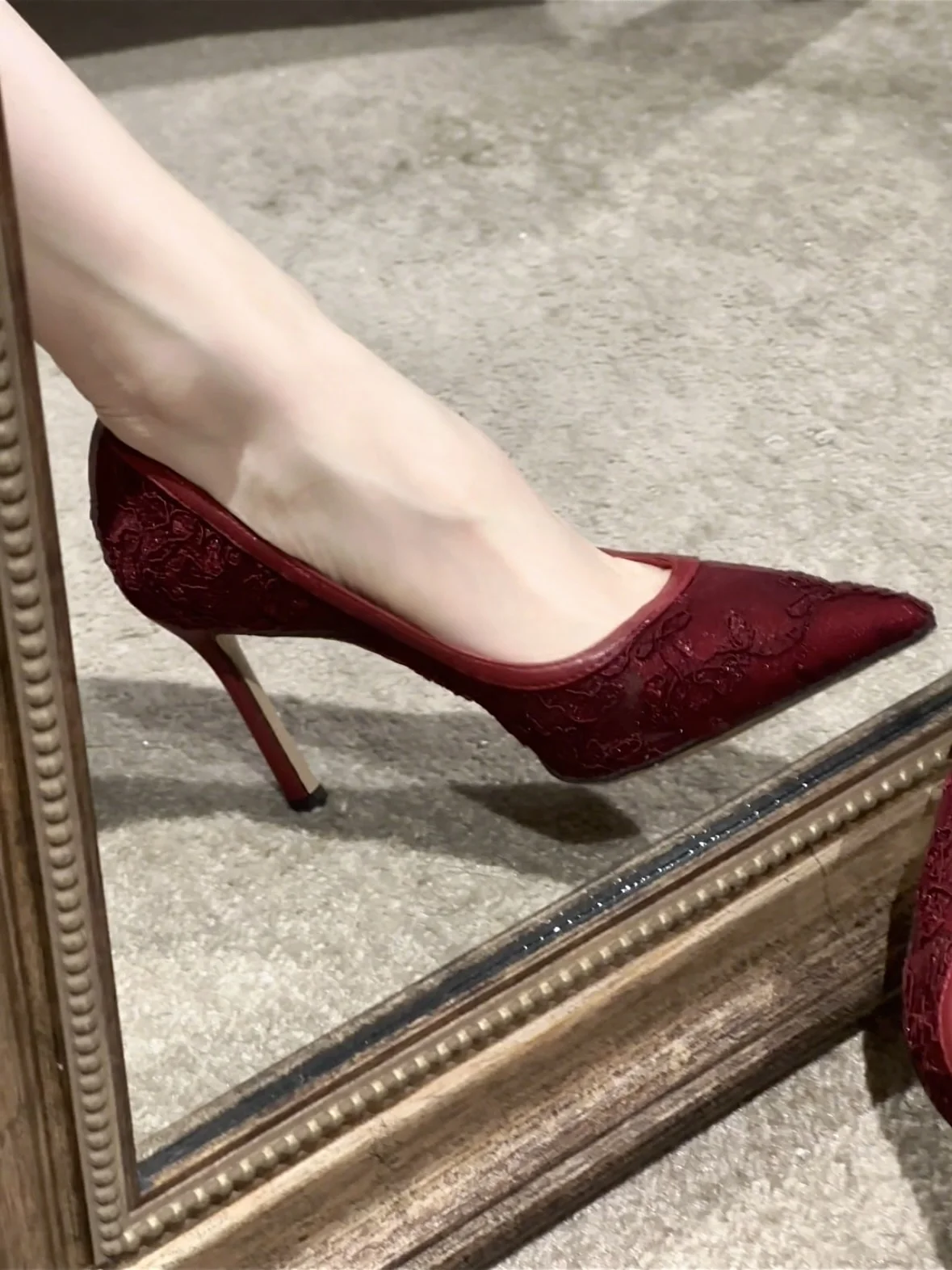 scarpe-da-sposa-sexy-traspiranti-in-pizzo-stile-cinese-con-tacco-alto-punta-affusolata-tacco-sottile-colore-rosso-vino-in-tessuto-a-rete-sensuali-per-il-lavoro