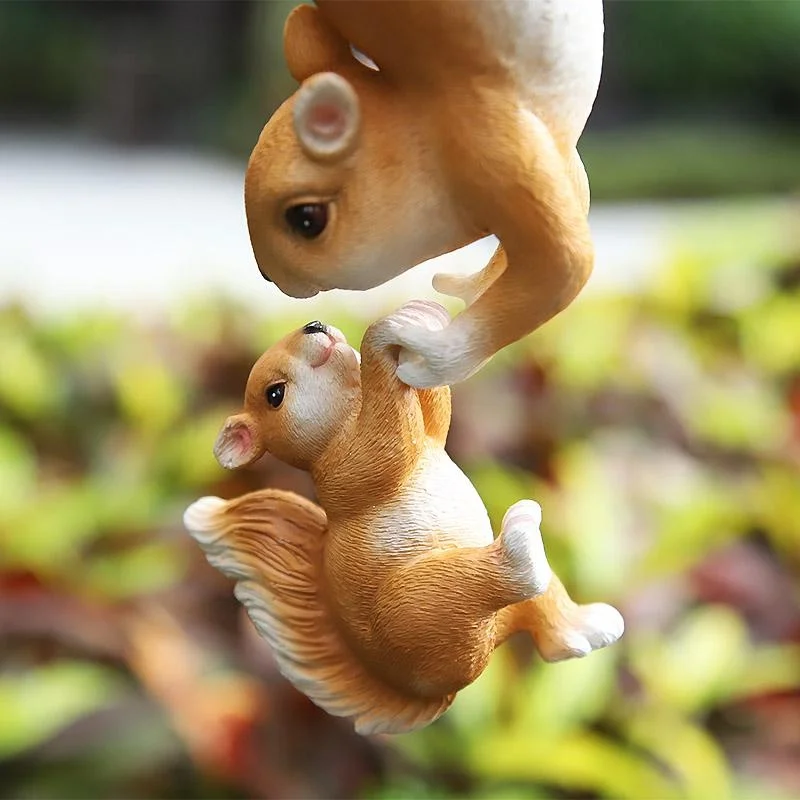 Creative Climbing Rope Squirrels Resin Figurines Tree Hanging Ornament Garden Outdoor Decoration Home Landscape Yard Decorative