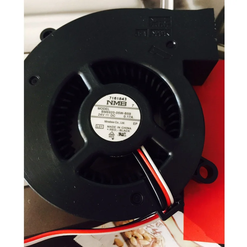 

Новый турбовентилятор NMB BM6920-05W-B59 DC24V 0.17A, 3-проводной, для проекторов # QW