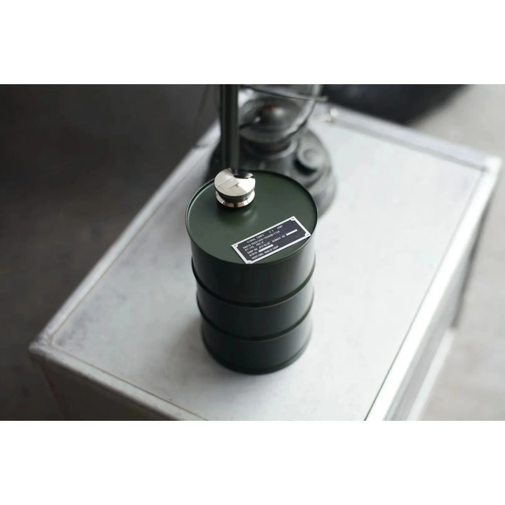 البريطانية JFEIBLUE التخييم في الهواء الطلق العسكرية نمط وعاء الزيت مصباح زيت الفحم وعاء الزيت الحصان مصباح وعاء الزيت زجاجة الزيت 750 مللي ، العسكرية Gree