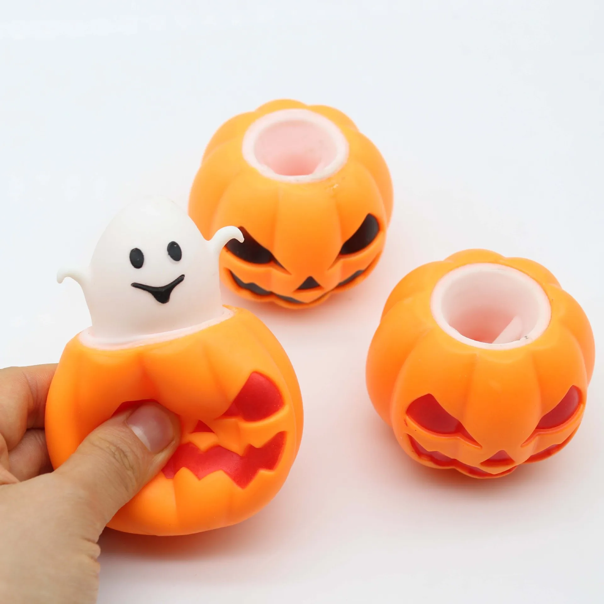 6 bolas antiestrés de calabaza de Halloween, lindos juguetes de fantasma para aliviar el estrés, calabazas apretables, juguetes para ansiedad para niños (rojo, negro