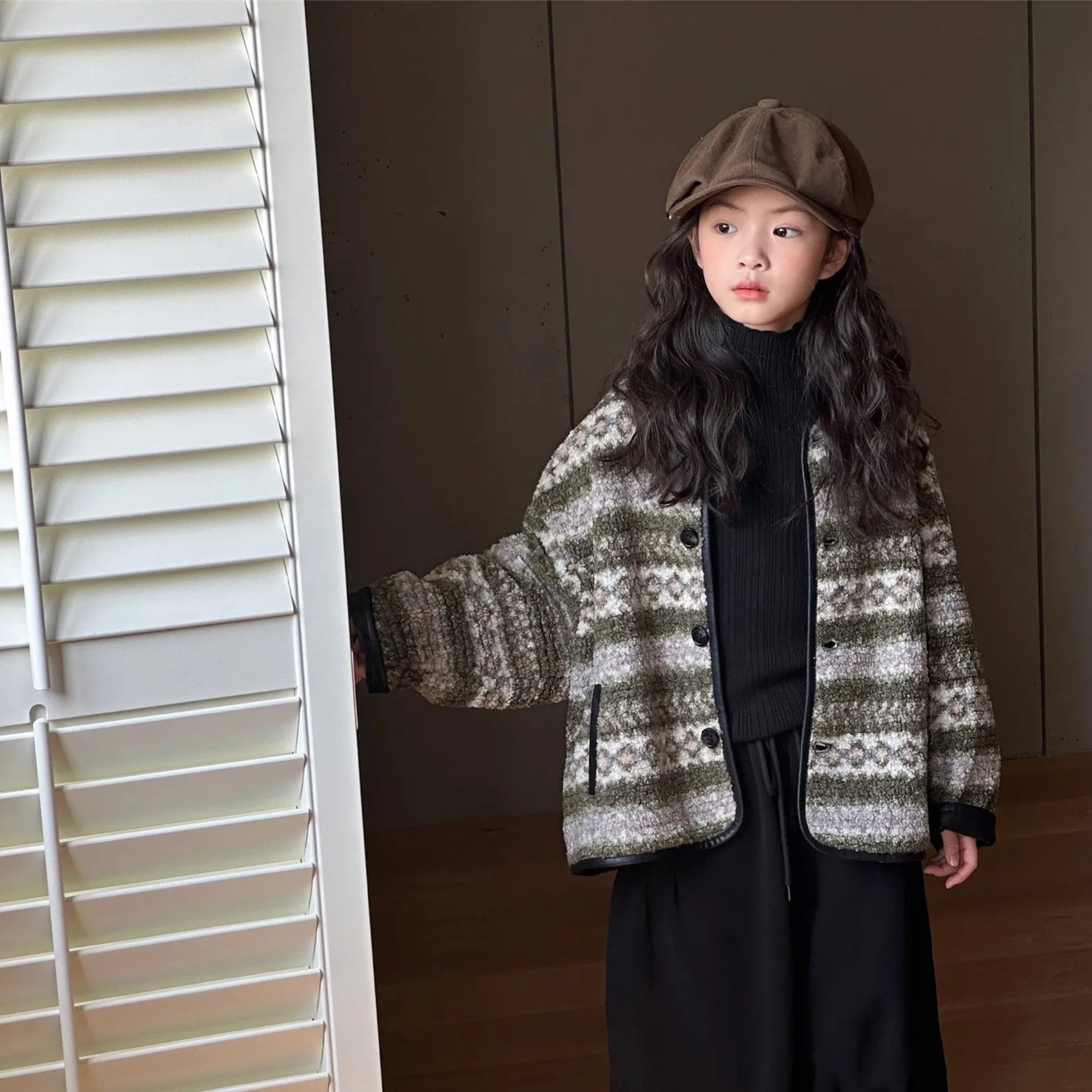 

Girls Outerwear Cashmere Wool Stripes Quilted Cotton Thick Outer Layer 2025 Autumn and Winter Clothing New Children Clothing