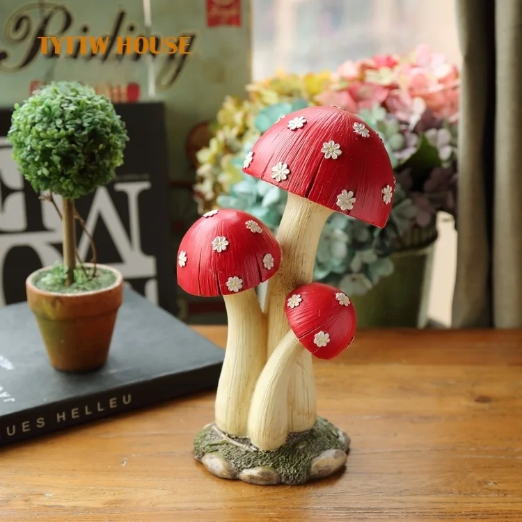 

European Style Cartoon Resin Mushroom Decorative Home Decoration Cute Desktop Ornaments Plant Themed Artistic Creative Gifts