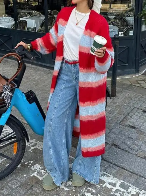 

Autumn and Winter New Fashionable Vitality Color Blocked Stripe Printed Loose Lantern Sleeve Extra Long Women's Sweater Jacket