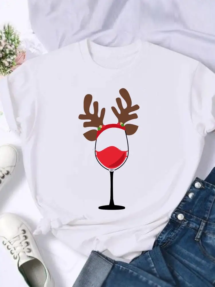 

Милые новогодние футболки с оленем, Женская Праздничная рубашка с рождественским принтом, модная женская футболка с графическим принтом