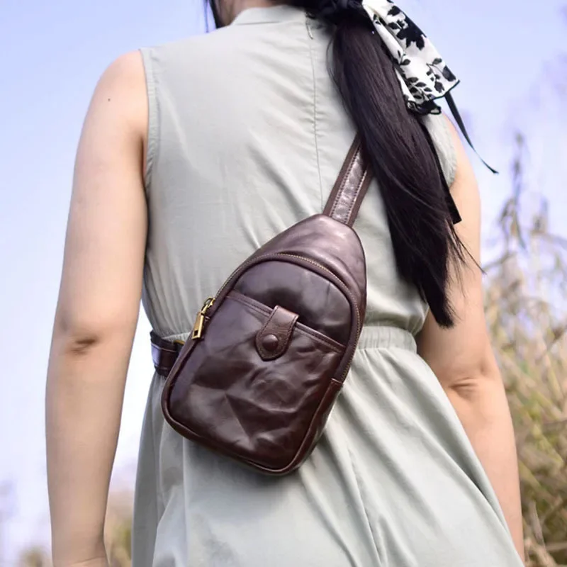 

Fashion Genuine Leather women's Chest Pack Shoulder Bag Messenger Sling Bag Small Leisure Bag Crossbody Black
