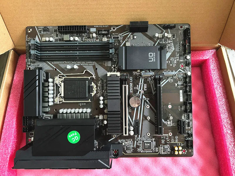 

Материнская плата для GIGABYTE Z590 UD LGA 1200 Z590 ATX с тройным M.2, PCIe 4,0, поддержка 10/11 процессора