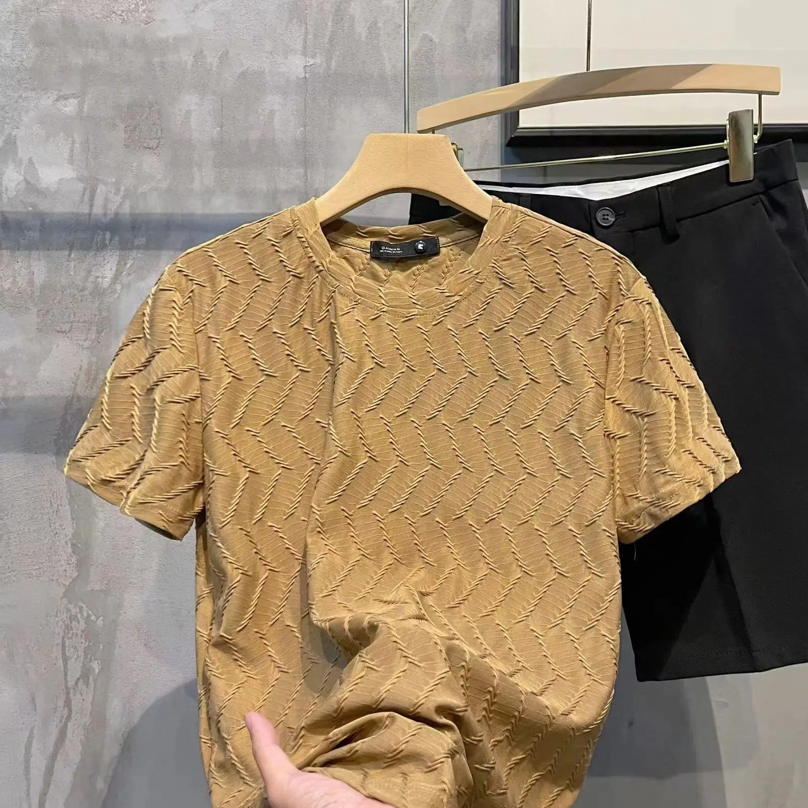 CSKS Thin Thread Design T-shirt Korean Style Slim Fit Ice Silk Short-sleeved Men Solid Color Comfortable and Breathable Top