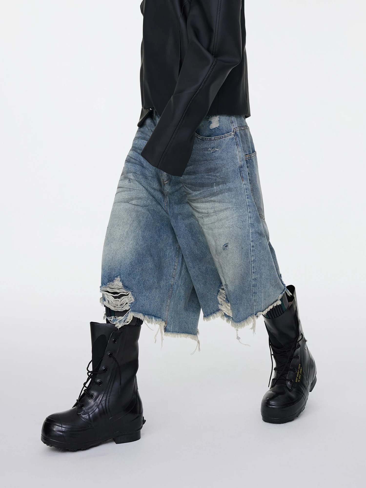 

ASTT 25ss Distred Denim orts Low Waist Sandwa Dir Look Overknee Bermuda Youth Faion Durable Loose Flare Jeans