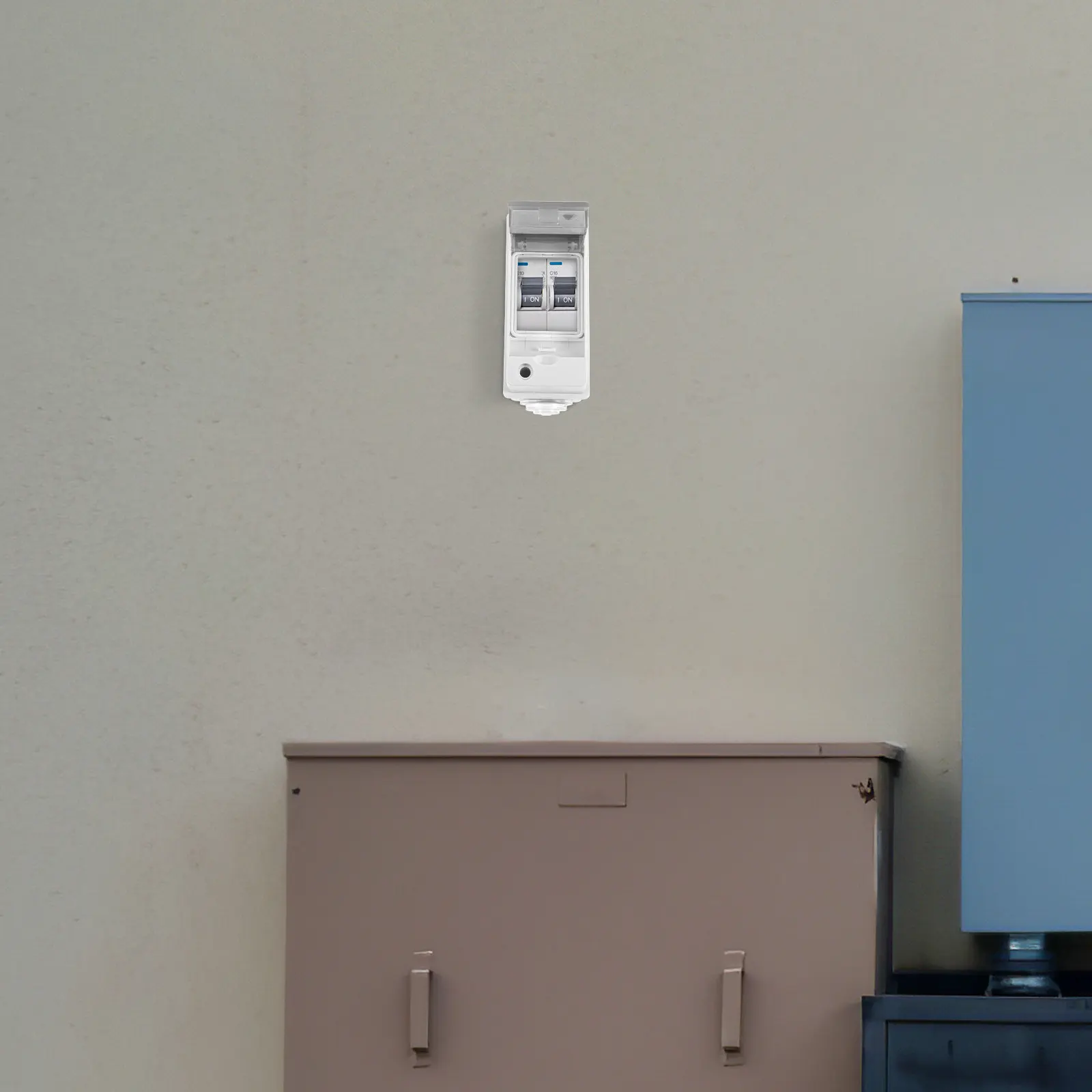 Circuit Breaker Distribution Box Plastic Weatherproof Enclosure Sturdy Construction No Burrs Excellent Protection for Home